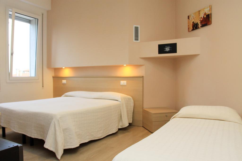 Tezze sul Brenta Park Hotel Italia חדר תמונה
